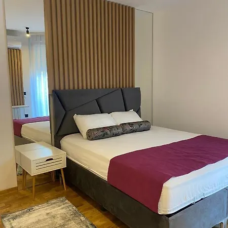 New Concept Including Garage Apartman Szarajevó